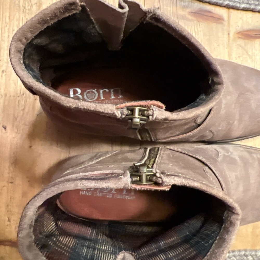 Born Boots Womens 7.5 Regis Bootie Shoes Gray Distressed Leather Moto Western. - Picture 5 of 7